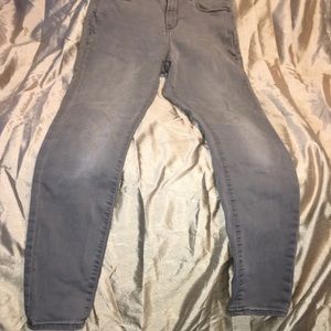 Old Navy jeans size 4 rockstar jeans. Faded gray, soft denim.